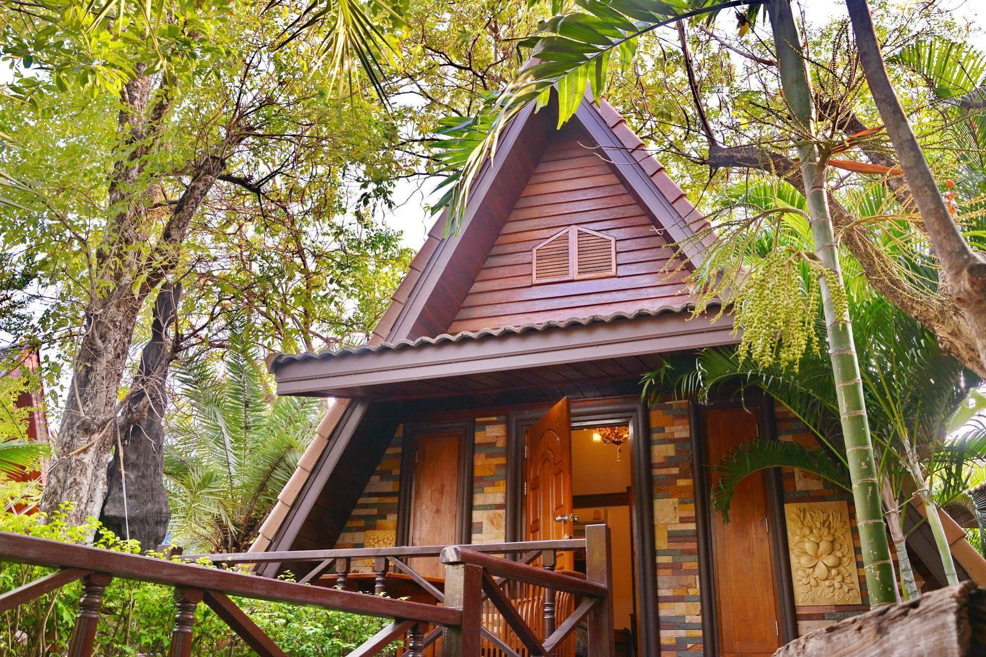 Khunsri Resort Art Boutique Hotel Pattaja Kültér fotó