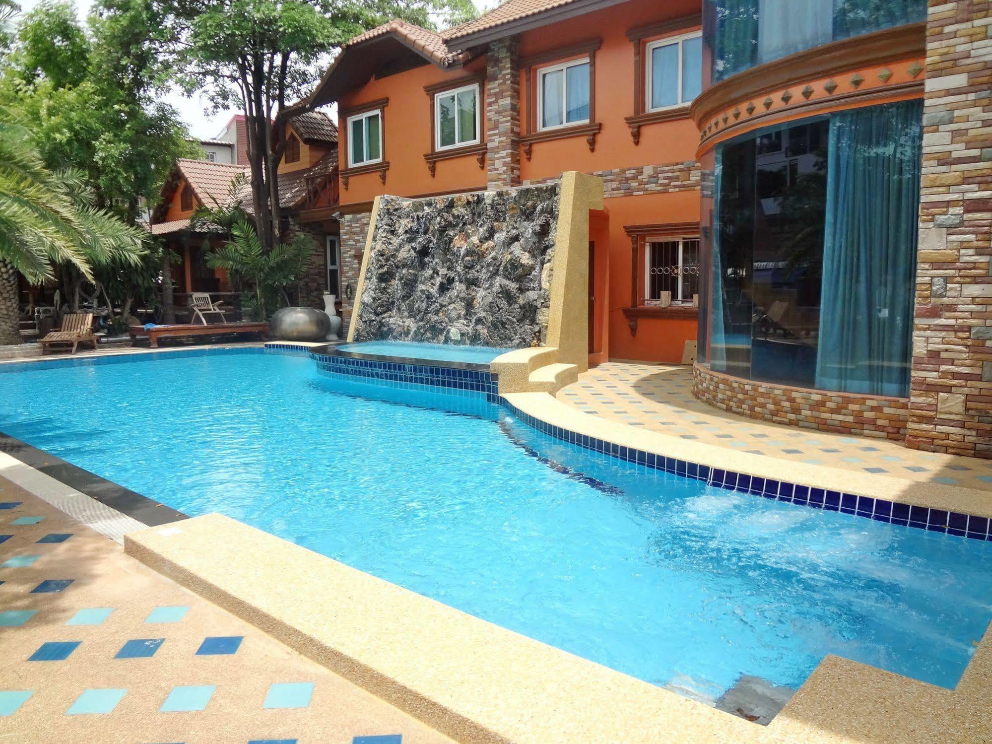 Khunsri Resort Art Boutique Hotel Pattaja Kültér fotó