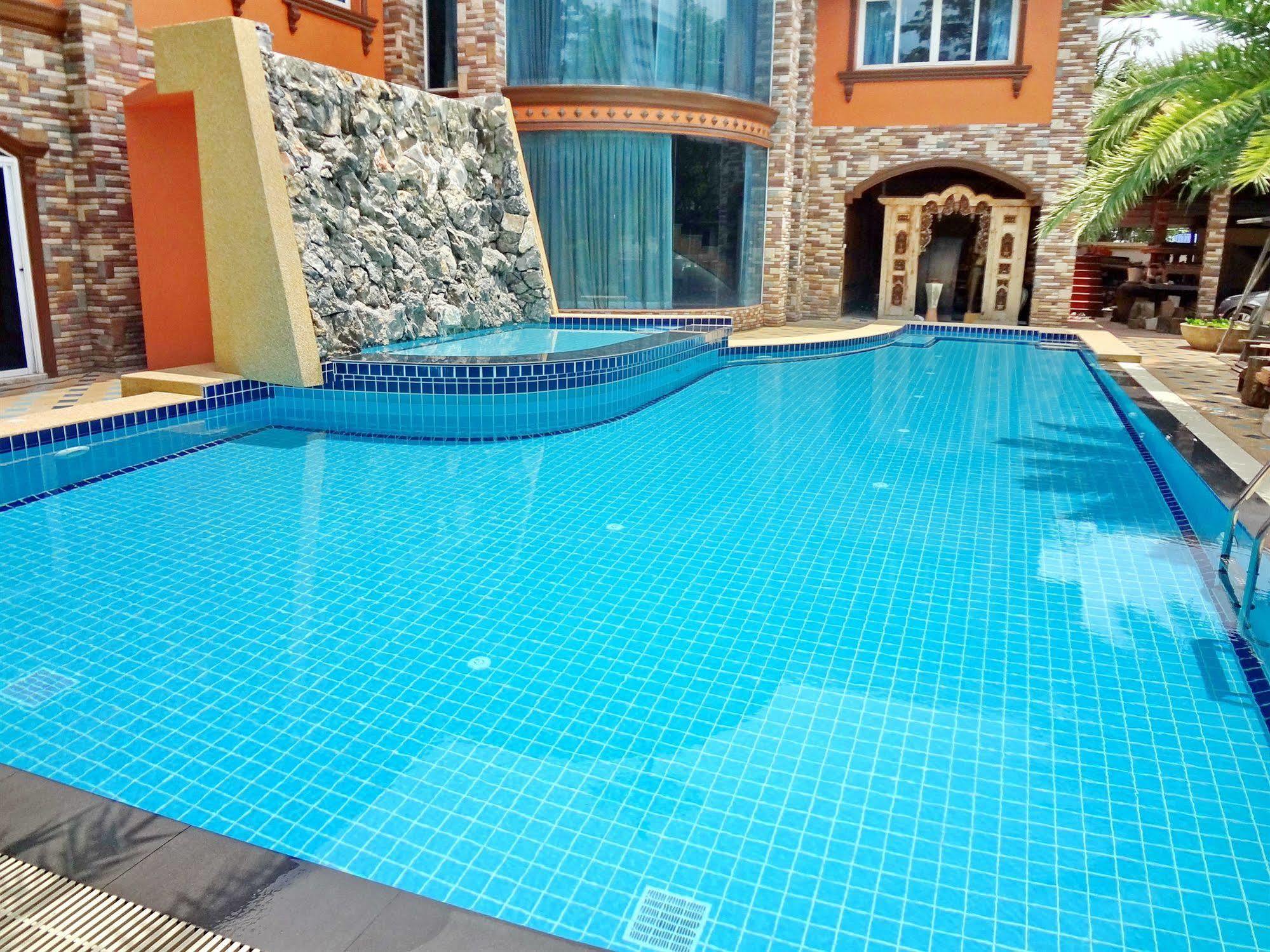 Khunsri Resort Art Boutique Hotel Pattaja Kültér fotó
